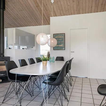 Pet Friendly In With Kitchen Casa de Férias